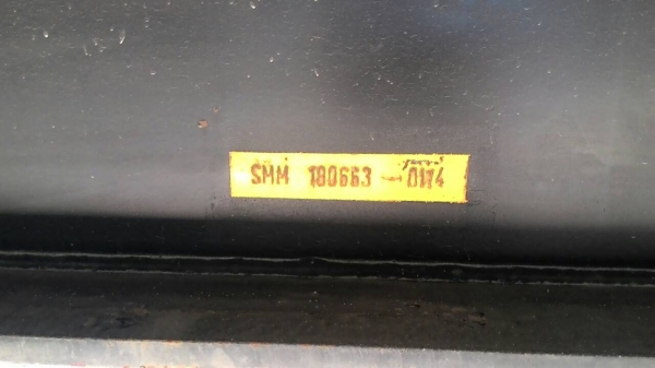 ขายหาง พื้นเรียบ สามมิต  3 เพลา. แท้  ปี 53     สนใจติดต่อ  081 - 6079515