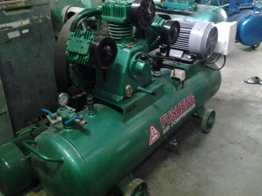 ปั๊มลม ฟูเช็ง 7.5 แรง พร้อมรับประกันให้ 3เดือนครับ สินค้ามาไวไปไวเข้ามาเรื่อยๆครับราคาไม่แพง 35,000 บาท เท่านั้น