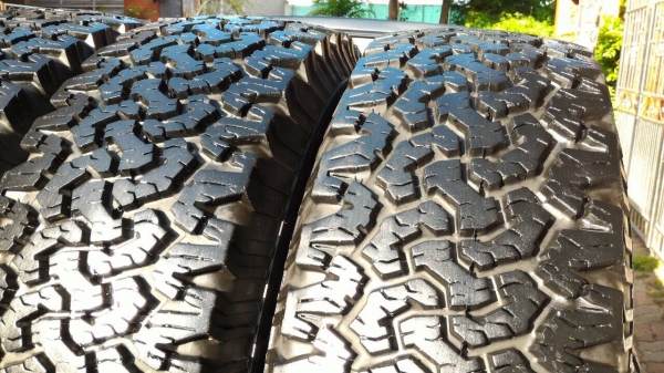 ขายยาง BF ALL 265 x 70 x 17 พร้อมล้อ หยดน้ำ ขายยาง BF ALL 265 x 70 x 17 พร้อมล้อ หยดน้ำ