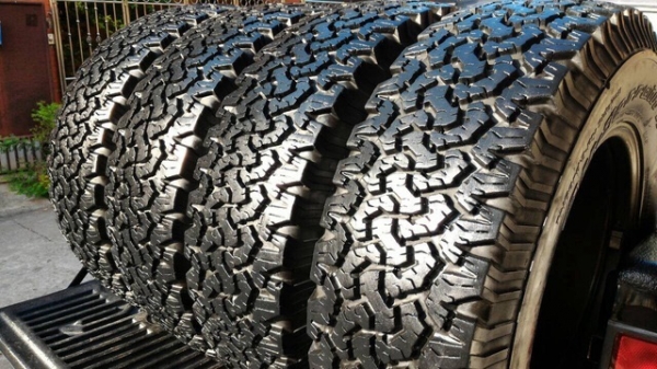 ขายยาง BF ALL 265 x 70 x 17 พร้อมล้อ หยดน้ำ ขายยาง BF ALL 265 x 70 x 17 พร้อมล้อ หยดน้ำ