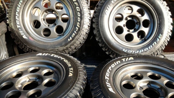 ขายยาง BF ALL 265 x 70 x 17 พร้อมล้อ หยดน้ำ ขายยาง BF ALL 265 x 70 x 17 พร้อมล้อ หยดน้ำ