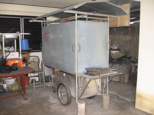 รถเข็นขายก๋วยเตี๊ยว