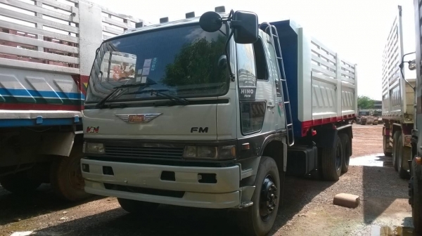 ขาย 10 ล้อดั้ม HINO FM1M ดั้มสามมิตร เครื่องเดิม EM100 220 แรงม้า คัสซีสวย เกียร์เดิม สโลว์เดิม ทะเบียนพร้อมโอนครับ