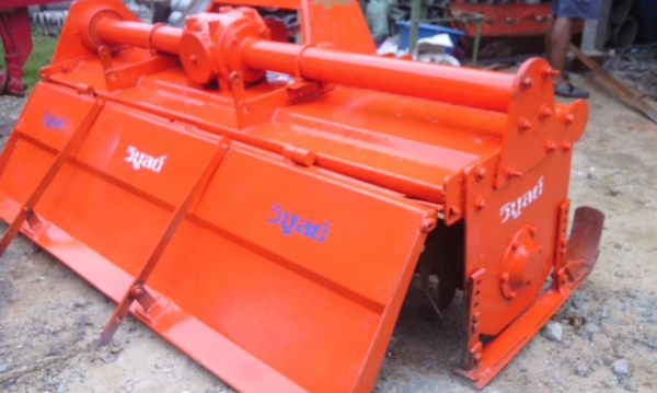 โรตารี่ 1.6 ม. พร้อมยอย ใส่ 30-34-35-36 แรง อยู่ไกลมีรถขนส่งให้ครับ