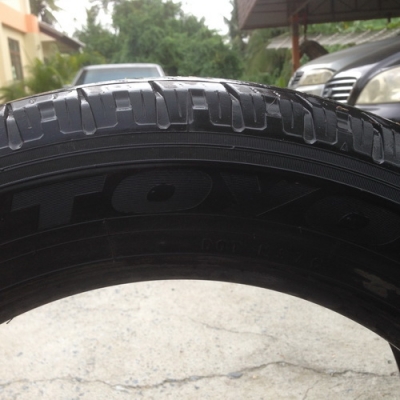 ขายยางTOYO235/55/18