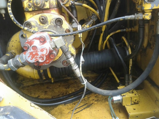 ขายรถแบคโฮ KOBELCO SK120-/// เอกสารอิวอย ระบบไฟเต็ม ราคา 790000