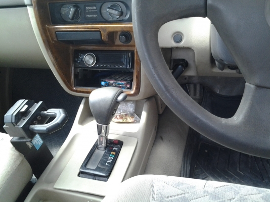 ขาย nissan fonteir ปี44