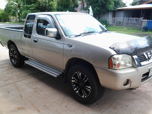 ขาย nissan fonteir ปี44