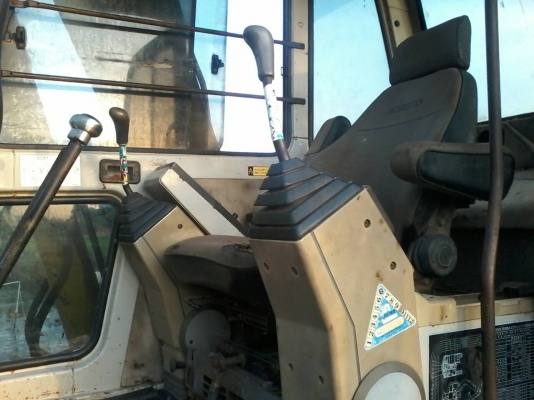 ขายรถแบคโฮ KOBELCO SK60-/// เอกสารอินวอย ระบบไฟเต็ม ราคา 520000