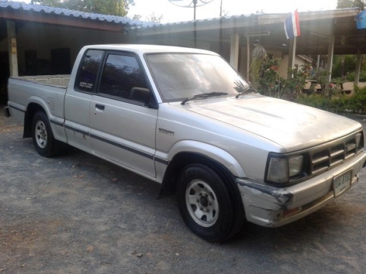 ขายมาสด้า B2500 เครื่องมังกรดำ จดทะเบียนปี2540