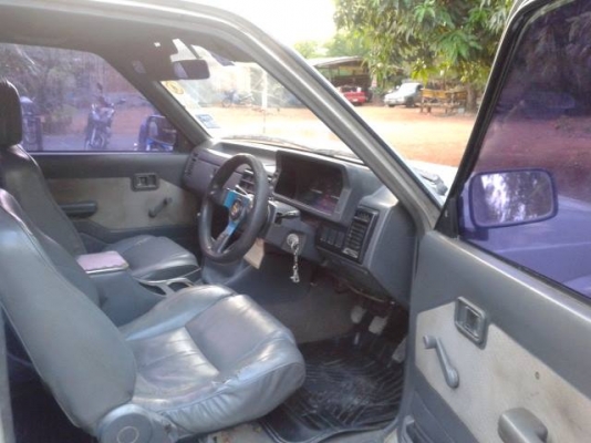 ขายมาสด้า B2500 เครื่องมังกรดำ จดทะเบียนปี2540