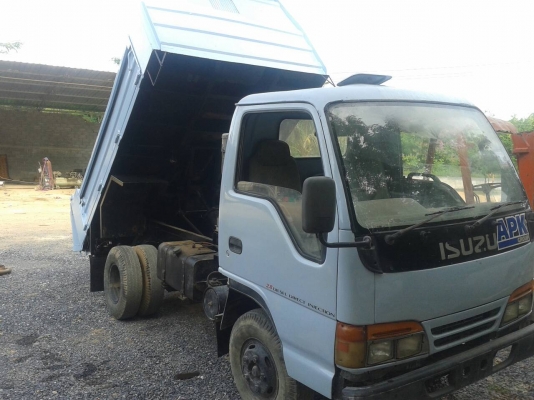 ขายรถบรรทุก 6 ล้อดัมพ์ ISUZU NKR 88 แรงม้าปี 2542 ราคา 350000