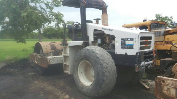 ขายรถบด INGGERSOLLRAND สองเพลา เปลือกเดียว เอกสารเล่ม ราคา 1000000