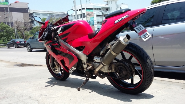 ขายด่วน honda vfr 400 nc 30 ทะเบียน พรบ. ภาษีเต็ม 75000 บาท