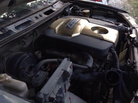 ซากดีเเมกด์4ประตูเครื่อง2500สีเทาตัวเตี้ยโอนลอยๆเล่มได้เลยหรือเเยกอะไหลได้ทั้งคันมีอีกหลายรุ่นทั้งเก๋งเเละกระบะ