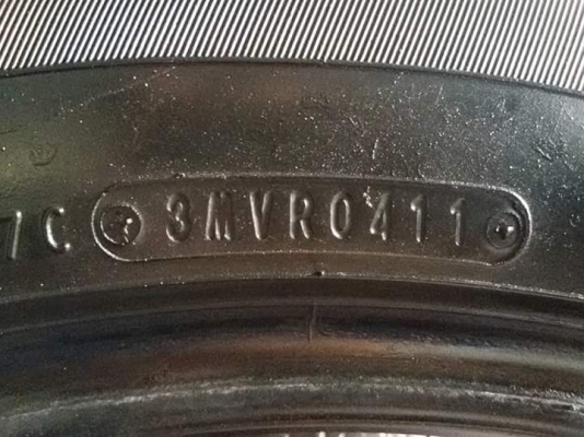 ยาง Dunlop ผลิต made in japan ขอบ 18  235 / 55 / 18