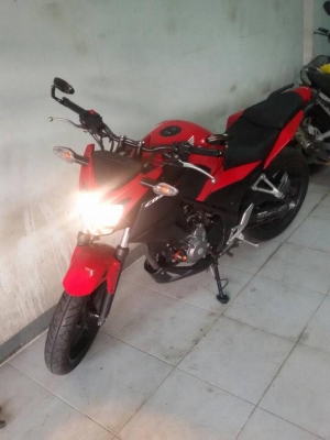 ฮอนด้า Cb300 Abs สีแดง รถจด 17 ตุลา 57 (รถ 9 เดือน ) สภาพสวย ๆ