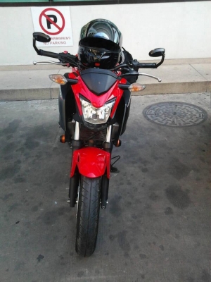 ฮอนด้า Cb300 Abs สีแดง รถจด 17 ตุลา 57 (รถ 9 เดือน ) สภาพสวย ๆ