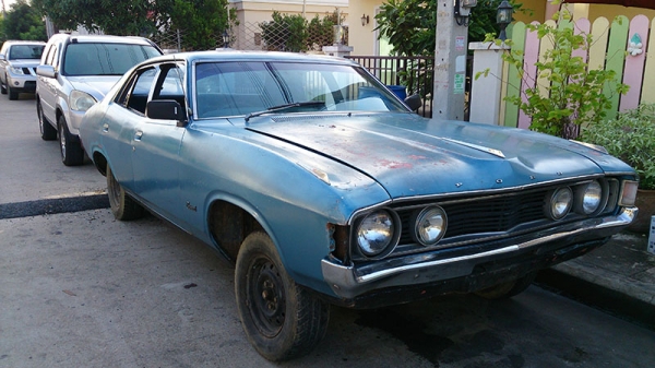 ขายรถยนต์เก๋งฟอร์ดโบราณ 16550 บาท ขายรถยนต์เก๋งฟอร์ดโบราณ 16550 บาท