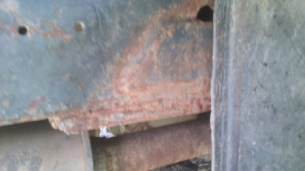 รถบรรทุก 6 ล้อดัมพ์ ยี่ห้อ อีซูซู 115 เพลาเอฟหน้า เอฟหลัง พวงมาลัยเพาเวอร์ตามสภาพ ราคา 250000 ต่อลองได้สนใจติอต่อ 0835601591 หรือ 0903494058