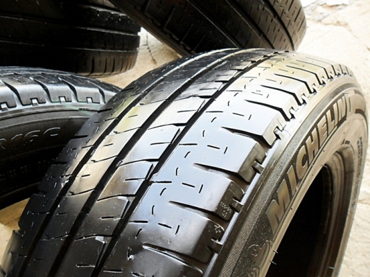 ยางกระบะขอบ16 มิชลิน 215-65-R16ลงพื้นปลายปี12 (4เส้น2,800บ)