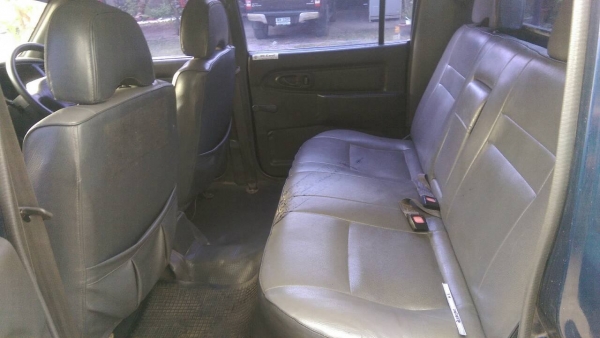 มิตซู สตาด้าL200 4ประตู