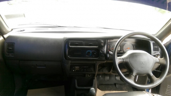 มิตซู สตาด้าL200 4ประตู มิตซู สตาด้าL200 4ประตู