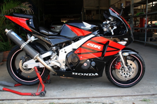 CBR 400 เครื่องดี บิดยาว ท่อสูตร ทะเบียนแท้พร้อมโอน 59000