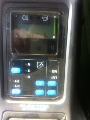 ขายรถแบคโฮ KOMATSU PC-200-7 ราคา 1600000 ต่อรองคับ สนใจโทรจองเลย