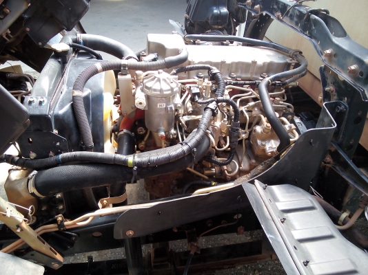 6 ล้อกลาง  *Euro.3*  HINO *ซีรีย์500*  FC9J  175 แรงม้า *คอมมอนเรว*  *ยาว 6.50 ม.*  รถสวยเดิม+ตามสภาพ * รถห้างแท้ * มีเล่มพร้อม*