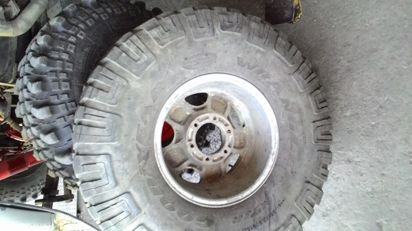 35X12.50R15 GOODYEAR WRANGLER MT/R มี 1 ล้อ tel.081-427-3941