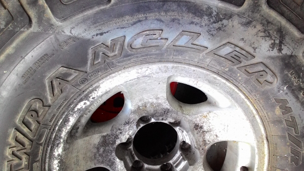 35X12.50R15 GOODYEAR WRANGLER MT/R มี 1 ล้อ tel.081-427-3941