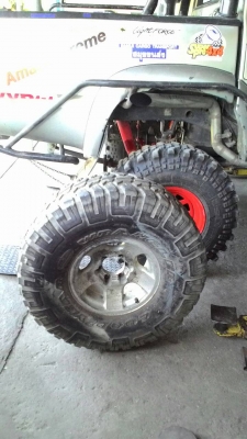 35X12.50R15 GOODYEAR WRANGLER MT/R มี 1 ล้อ tel.081-427-3941