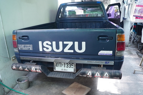 ขาย ISUZU  TFR  รถมือเดียว สภาพดีมาก รถเช็กศูนย์ตลอด  ยางใหม่ ไม่เคยรถบรรทุกของหนัก