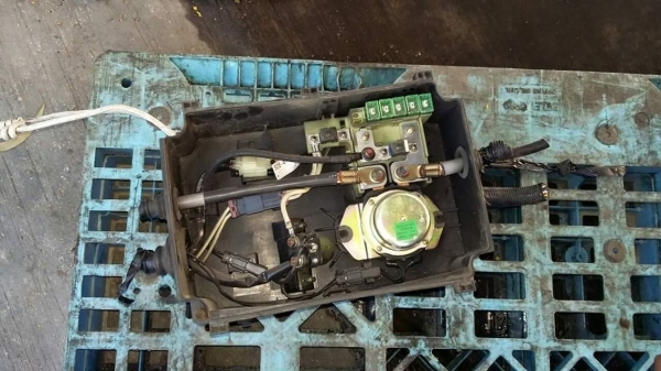 ขายกล่องไฟเมน isuzu 24v.