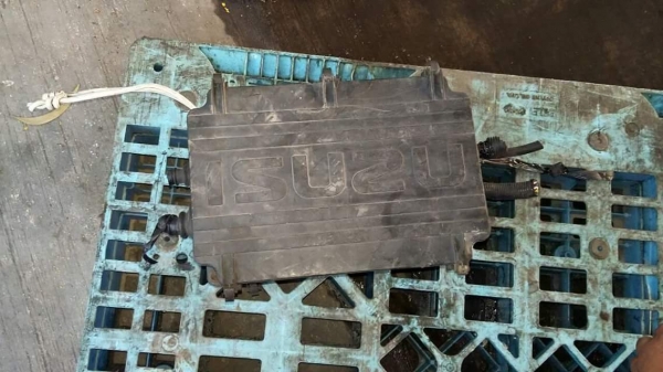 ขายกล่องไฟเมน isuzu 24v.