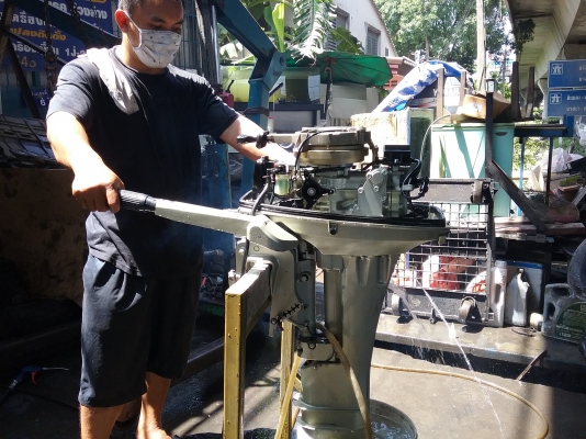 Re:เครื่องsuzuki 9.9hp สองจังหวะ 15,000บาท