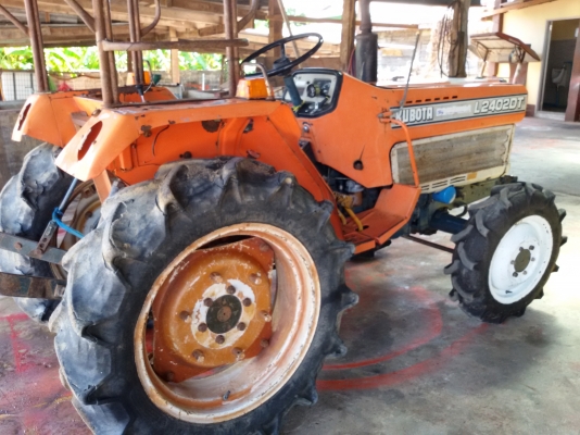 ปัญญาแทรคเตอร์..จัดมาให้ครับ ด่วน!!!คูโบต้า L2402DT ตัวเปล่า พวงมาลัยเพาเวอร์ สภาพเดิมๆ