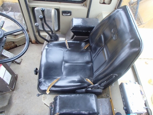 ขาย KOMATSU WA200-1 นำเข้าจากญี่ปุ่น 090-986-2521 อ๊อบ