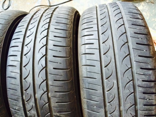 ยางขอบ 15" 195/55R15 ยางปี 13 Yokohama BluEarth   สภาพสวยๆทั้ง4 เส้น ยางยังนิ่มอยู่ครับ ดอกเต็ม ขาย 2,800 บาท  สนใจ โทร 062-121-9299 / 088-022-3848 ID Line : thidasasa https://www.facebook.com/thanintonyang