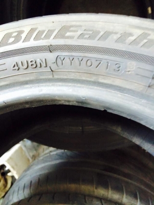 ยางขอบ 15" 195/55R15 ยางปี 13 Yokohama BluEarth   สภาพสวยๆทั้ง4 เส้น ยางยังนิ่มอยู่ครับ ดอกเต็ม ขาย 2,800 บาท  สนใจ โทร 062-121-9299 / 088-022-3848 ID Line : thidasasa https://www.facebook.com/thanintonyang
