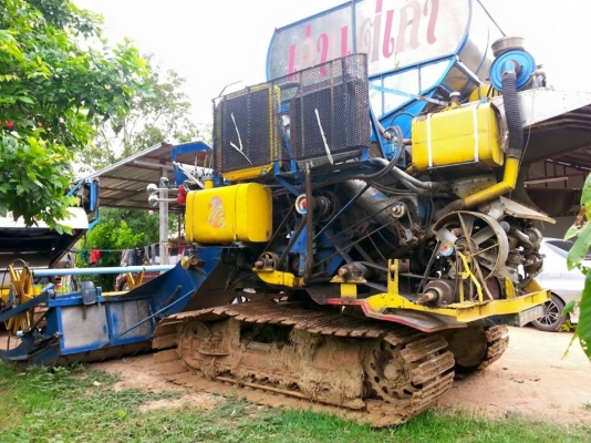 ขายรถเกี่ยวข้าว ทรัพย์เจริญ อุ้ม2.5ตัน 270เทอร์โบว์ ช่วงล่าง12 ปี๊มไดกินซ์22 เครื่องดี ช่วงล่างดี ทำงานเร็ว สภาพพร้อมใช้งาน สนใจโทร 090-8588220คุณนะ 093-3258446คุณบิว ID:narong498 หรือเข้าดูสินค้าอื่นๆได้ที่ www.truck.in.th/498 หรือเพจFacebook ณรงค์ ซื้อข