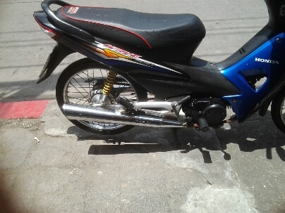 เวฟ100sปี51ตาทเท้า