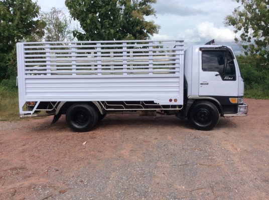 HINO FB4J กะบะเลส พวงมาลัยพาว์เวอร์ เครื่องดี ยางดี ครัทซีสวย แอร์พร้อมใช้งาน ขาย 590,000 บาท (ติดต่อ ศุภากร 081-4252943)