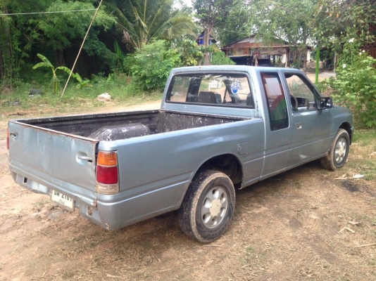 ขายครับ เครื่อง87ปี33 เครื่องดีมากครับ พาเวอร์โรงงาน แอร์มี ตีเก็บสี. แต่ไม่มีผุ  เอกสารครบ ราคา73000 สนใจ0930693225 สารคาม