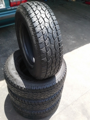 Thunderer AT 235/75/15 ปลายปี12 สวยๆ 1ชุด Thunderer AT 235/75/15 ปลายปี12 สวยๆ 1ชุด