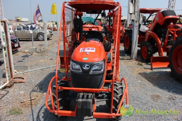 รถไถมือสอง B2440 มือสองพร้อมโครงกันอ้อย 115 ชัั่วโมง