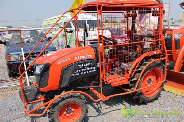 รถไถมือสอง B2440 มือสองพร้อมโครงกันอ้อย 115 ชัั่วโมง