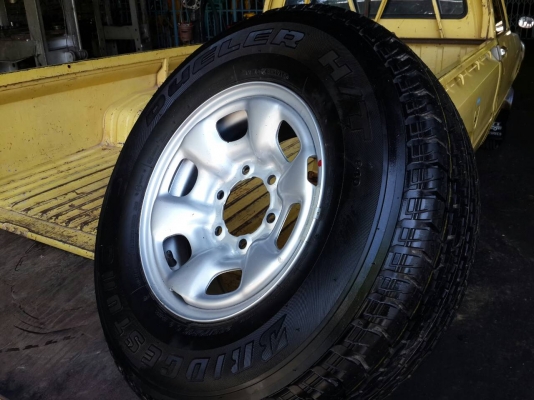 ขายยางอะไหล่ vigo