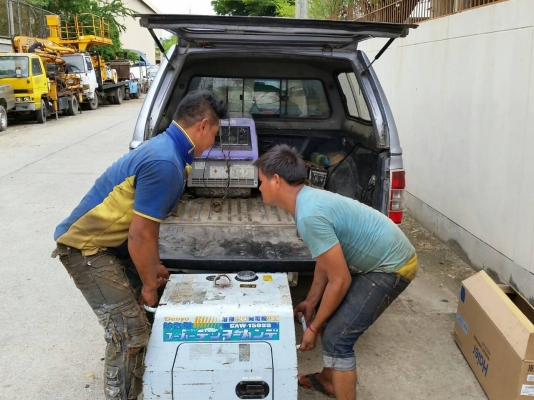 ขอบคุณลูกค้า คลอง 6 ที่ให้ความไว้วางใจ มาอุดหนุน ตู้เชื่อมพร้อมปั่นไฟไป 5 เครื่อง (สุดยอดจริงๆ) สนใจโทรสั่งได้ครับ 0816221299